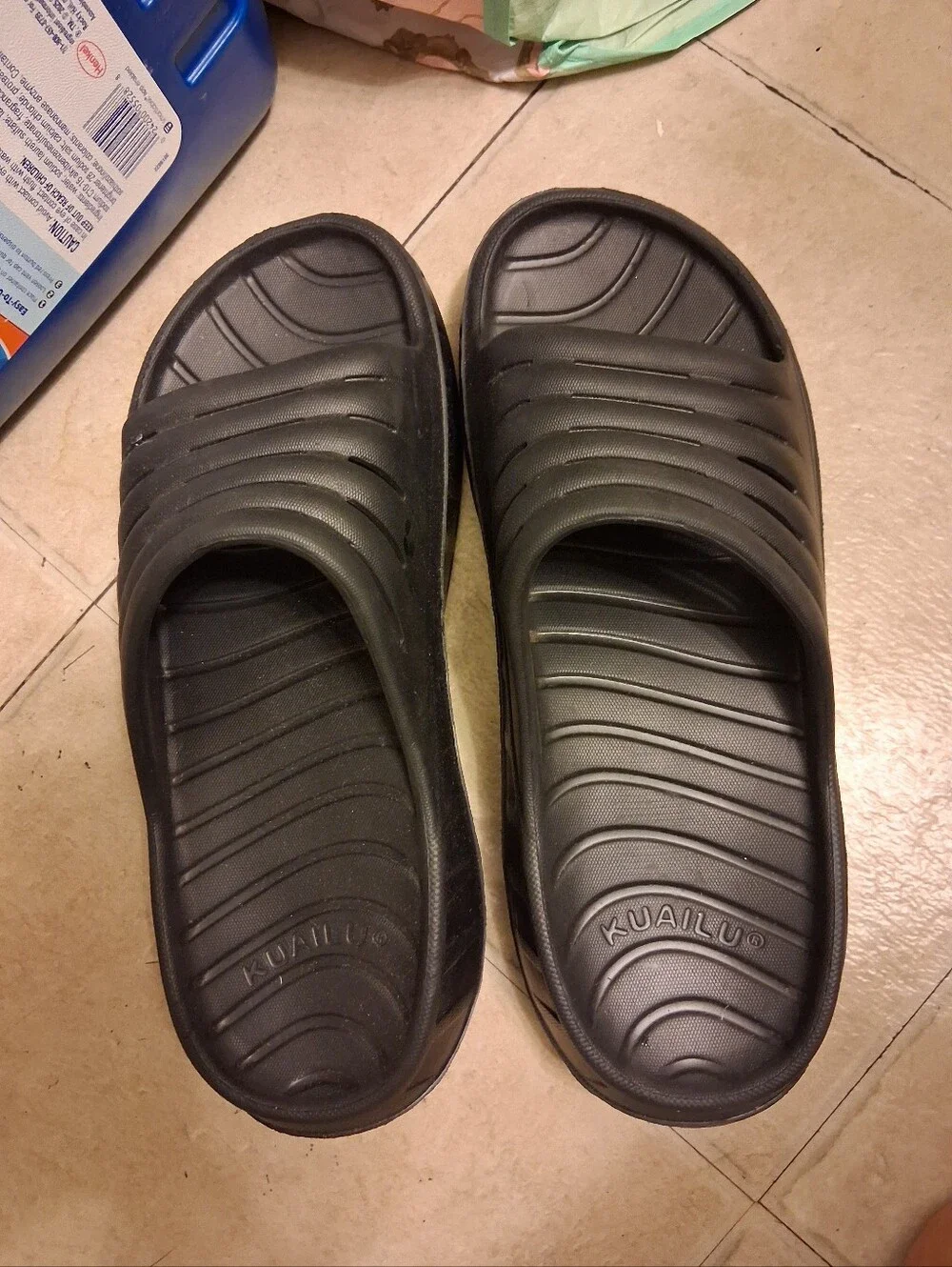 Men's KUAILU Black Slip-On Comfort Slides Similar to Crocs , size 10